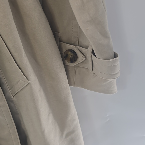 Liz Claiborne Double-Breasted Beige Trench Coat with Belt - Picture 6 of 8